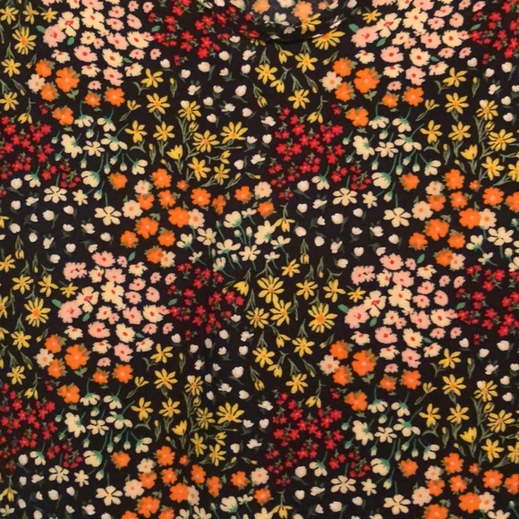 Short sleeve Floral Shirt - Picture 2 of 4